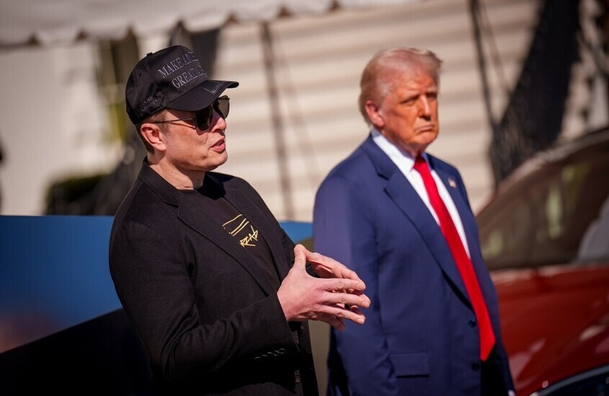 بولتون: ماسک سپر ترامپ در برابر انتقاد است