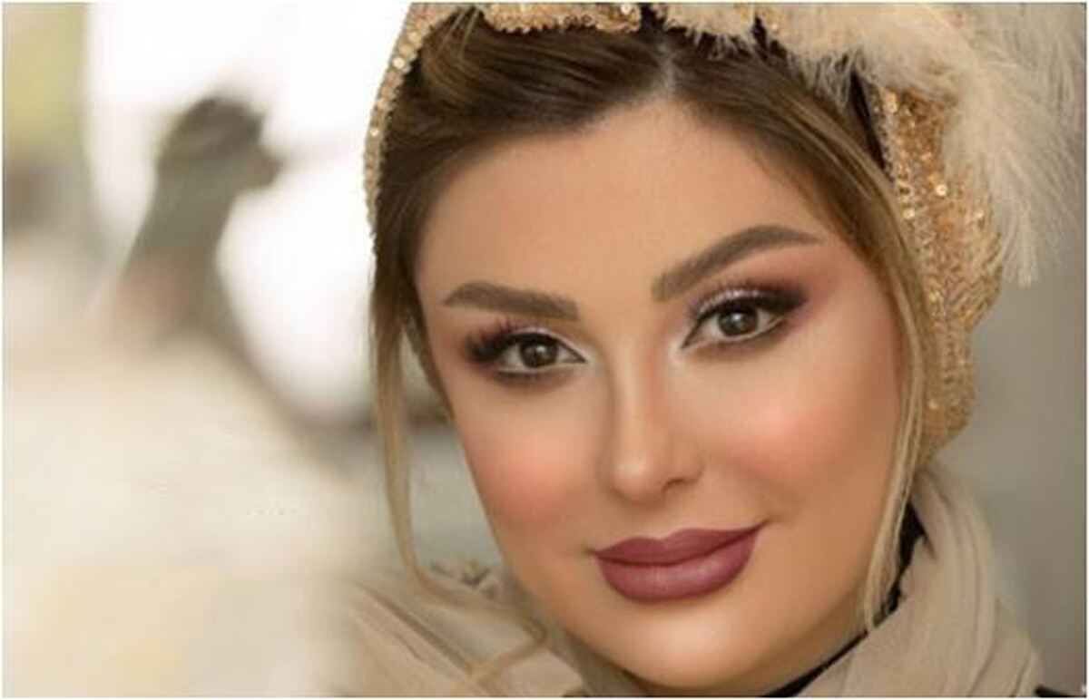 رونمایی نیوشا ضیغمی از استایل عیدانه خاص و متفاوتش با دامن بلند و کت کوتاه!
