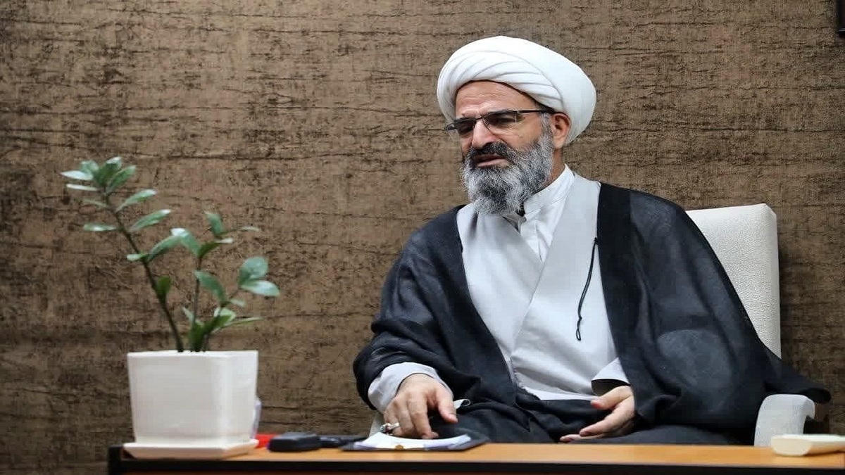مداحان استان سمنان از مسائل تفرقه برانگیز دوری کنند