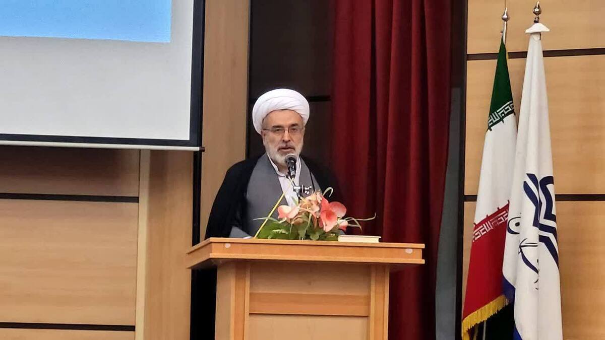 نقش متنفذین در اصلاح فرهنگ عمومی و آداب اجتماعی پررنگ‌تر می‌شود