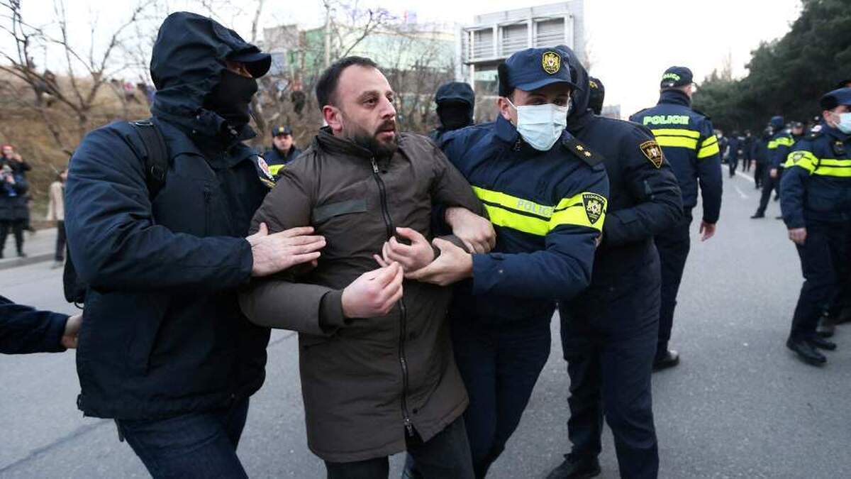 پارلمان گرجستان به مشارکت اتحادیه اروپا در تظاهرات تفلیس اشاره کرد