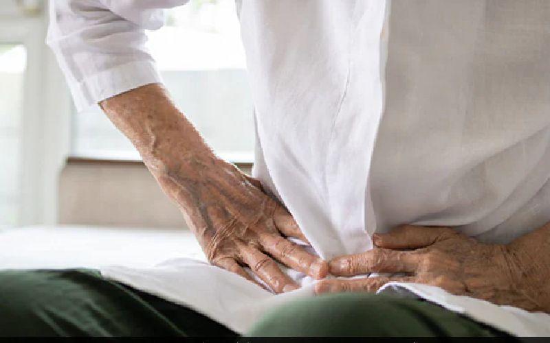 ۷ راهکار که از یبوست شما در سفر جلوگیری می‌کند!