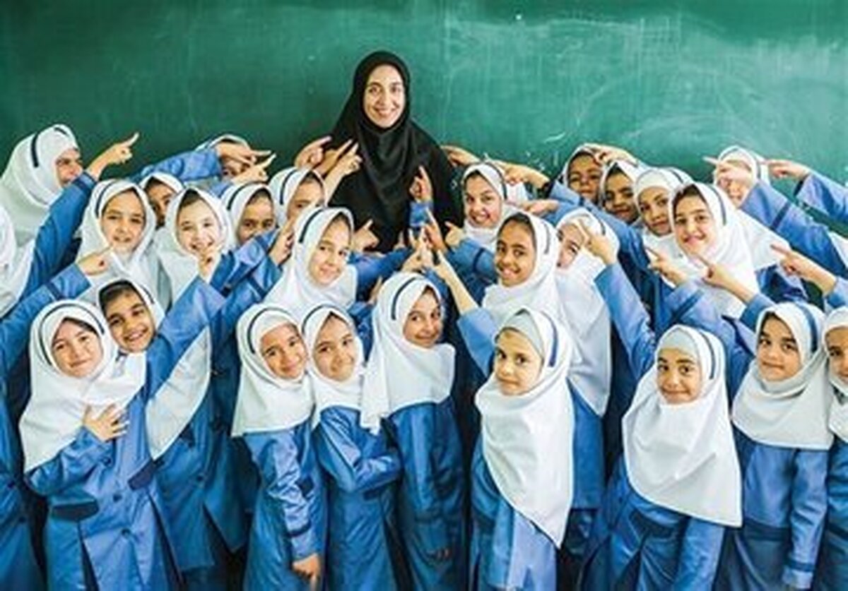 پرداخت بیش از ۶۰ هزار میلیارد تومان مطالبات پرسنلی فرهنگیان توسط دولت
