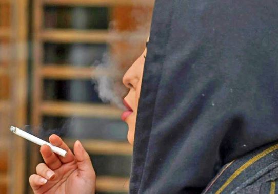 بیماری‌هایی که برای زنان سیگاری کمین کرده‌اند!
