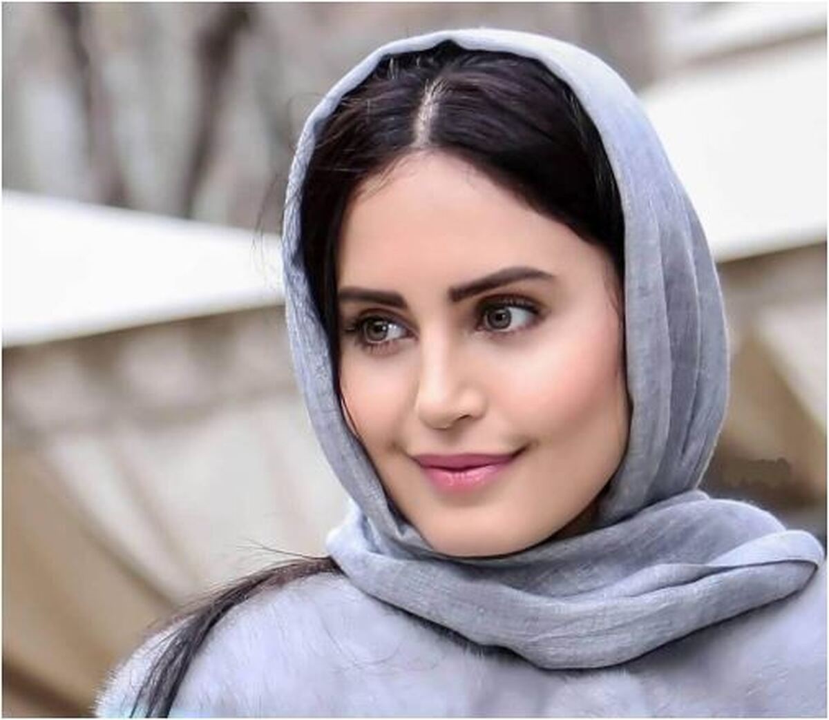 جشن تولد الناز شاکردوست در یک مرداب/ظاهرا خانم بازیگر به لوکیشن‌های عجیب علاقه منده!