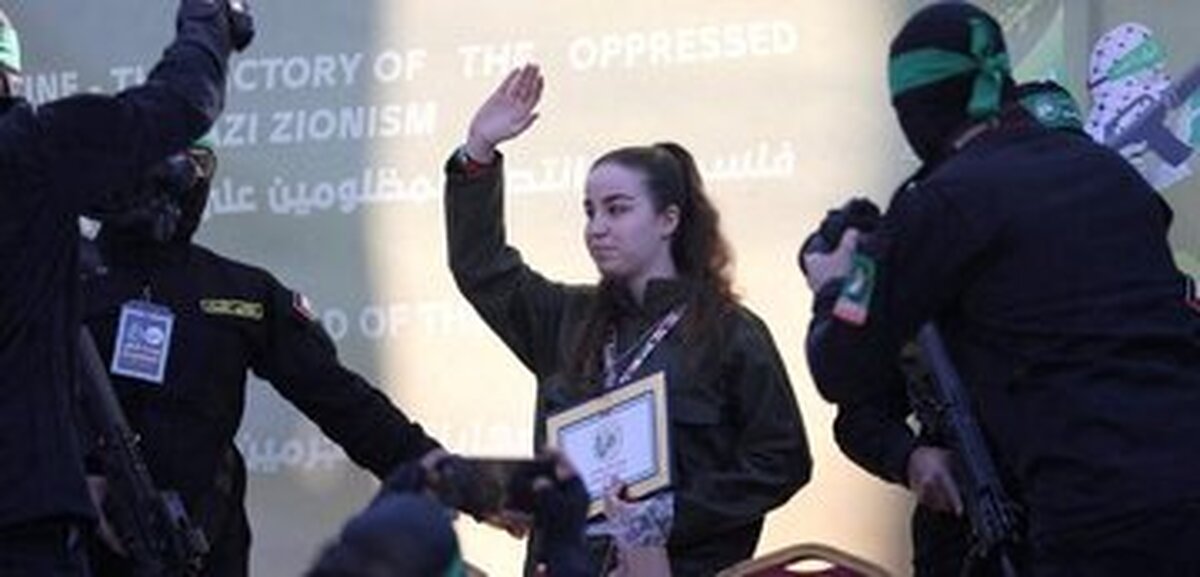 آزادی سه اسیر فلسطینی در النصیرات در مرکز نوار غزه