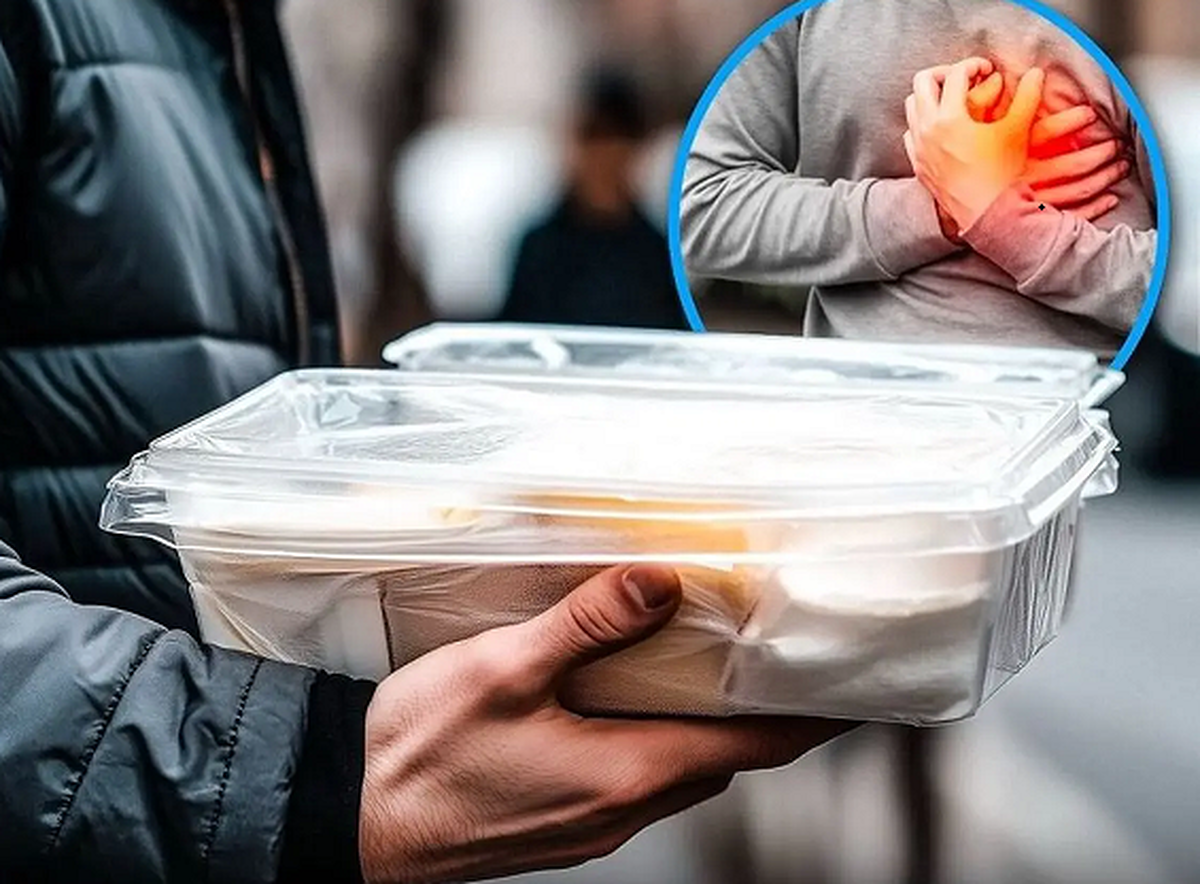 ظروف پلاستیکی چه مشکلاتی ایجاد میکنند؟