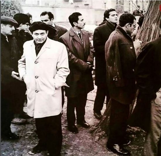 عزاداری هوشنگ ابتهاج و عباس کیارستمی در مراسم خاکسپاری فروغ