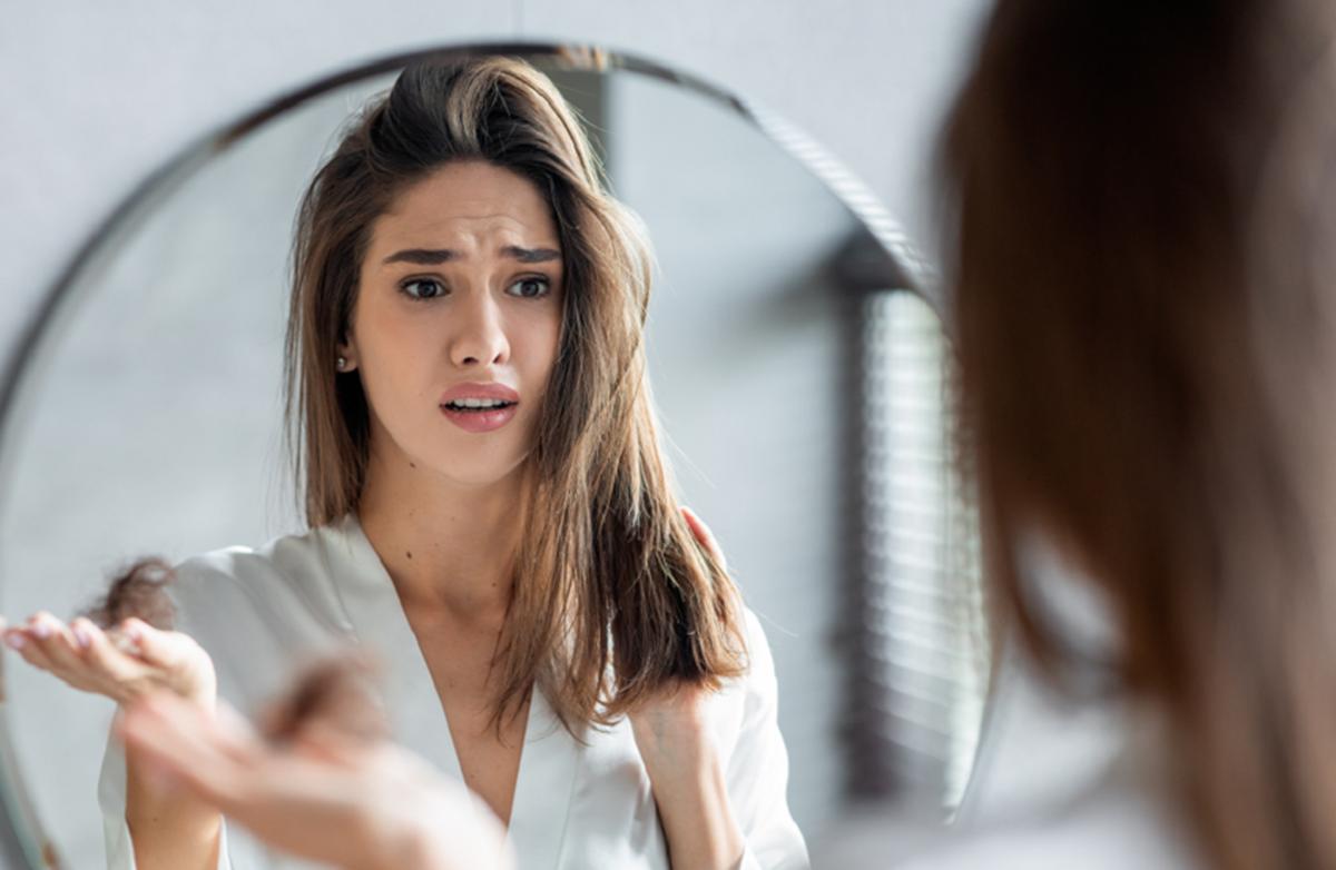 هشدار! نوشیدنی‌های رایج که ممکن است باعث ریزش مو و افزایش اضطراب شوند