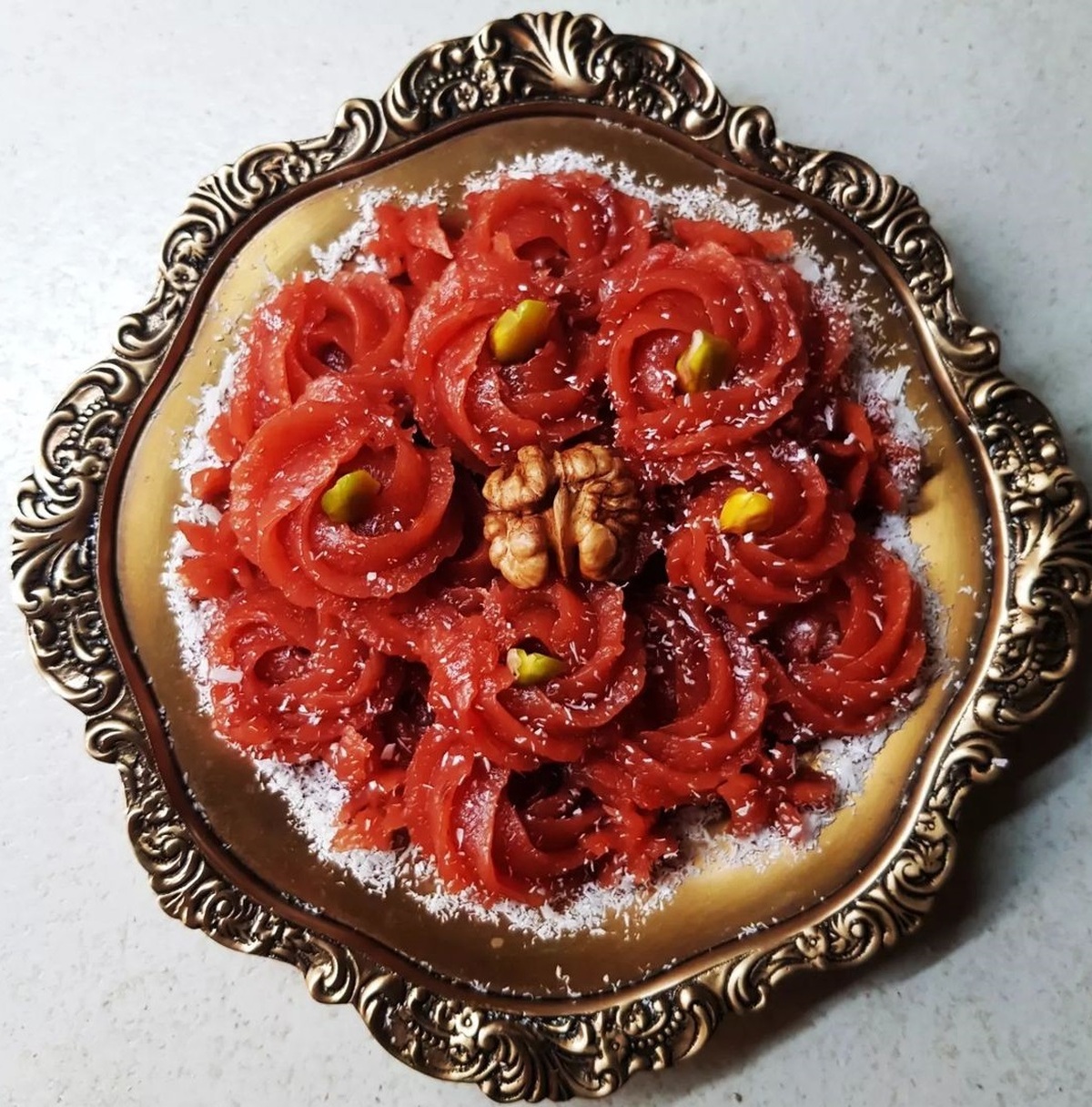 با این رسپی حلوایی خاص و خوش طعم آماده کنید
