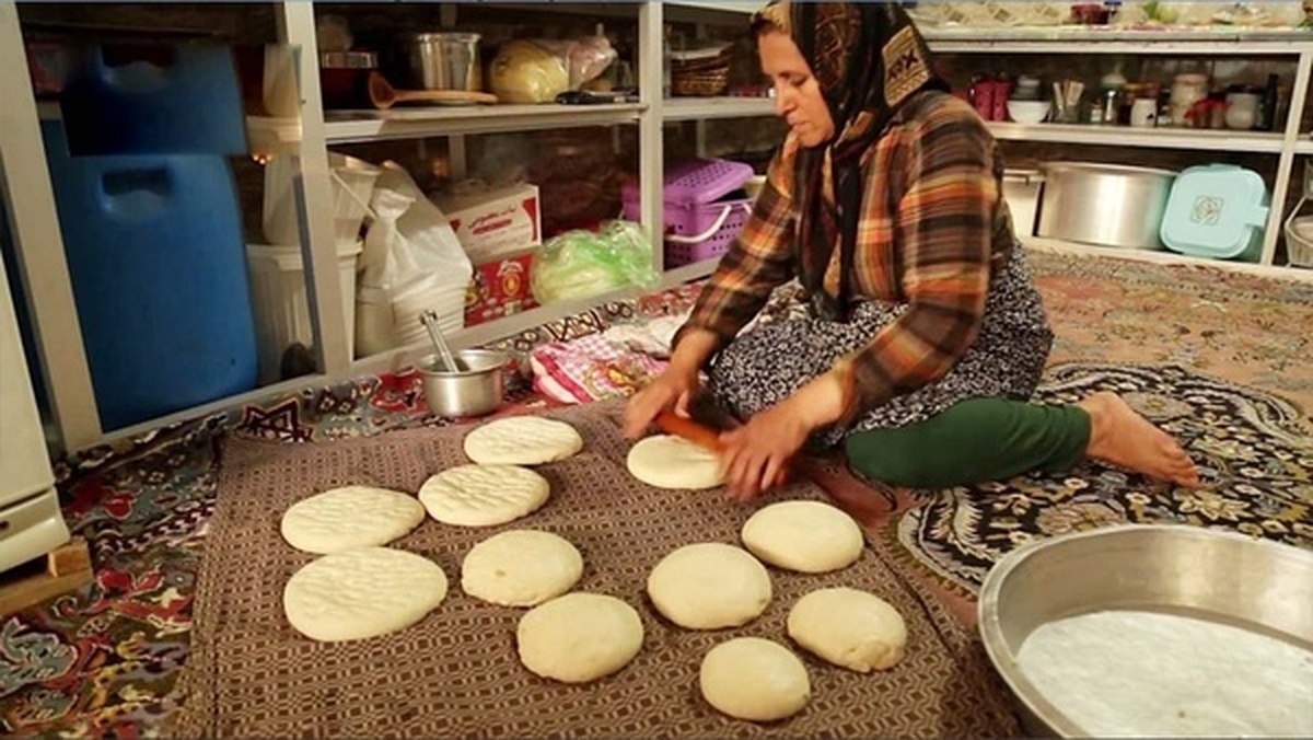 توزیع ۳ هزار تن آرد خام خانه‌پز روستایی در زنجان