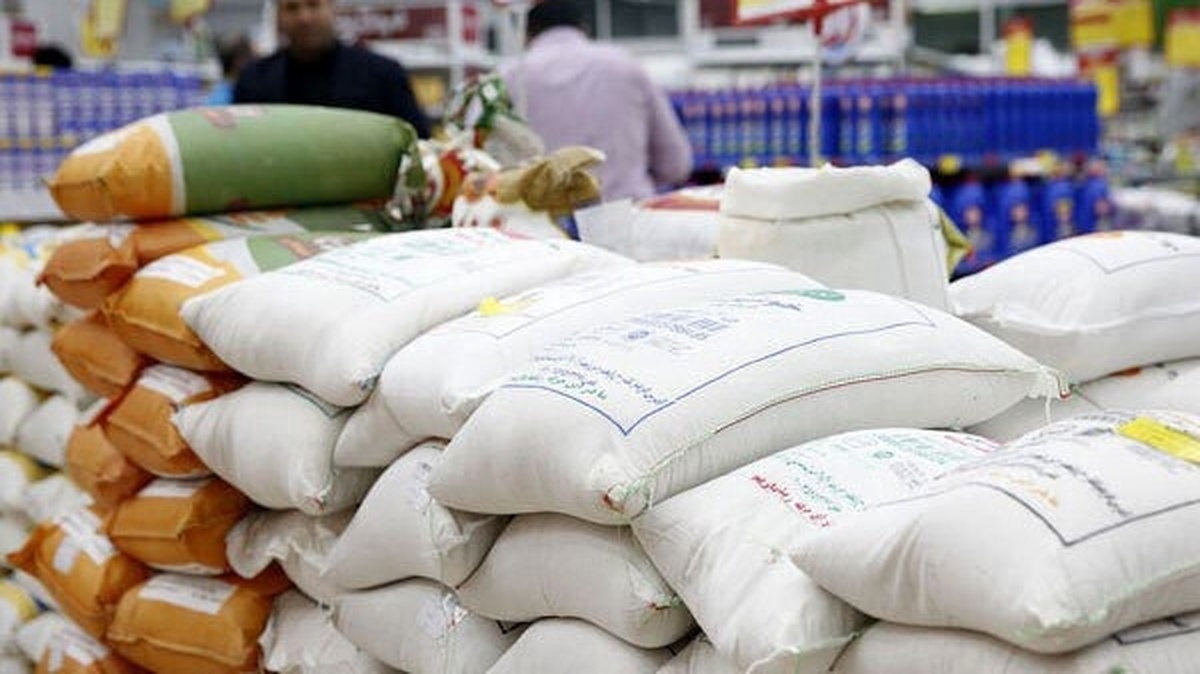 انبار محتکران برای کاهش قیمت برنج خالی شد