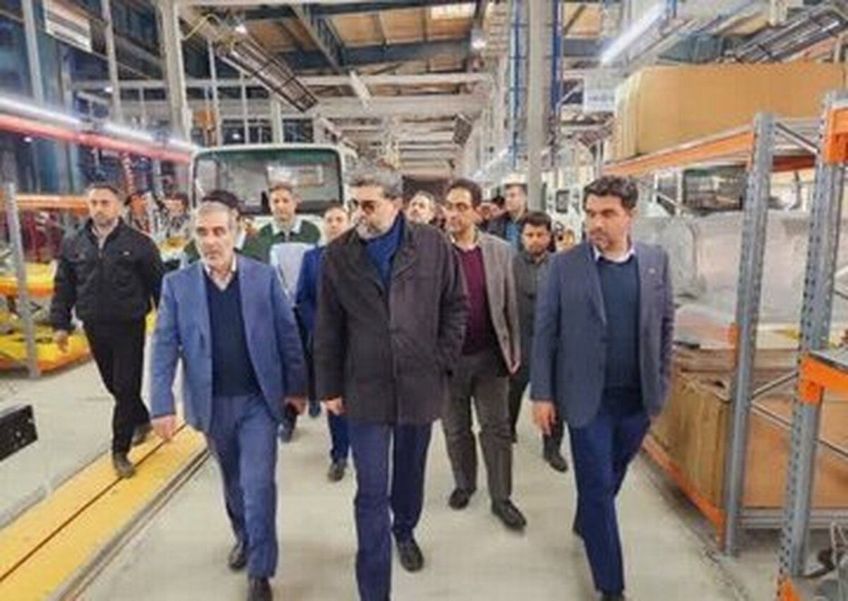 بازدید معاون وزیر صمت برای نوسازی وبهسازی واحد های تولیدی در جهت ناترازی انرژی