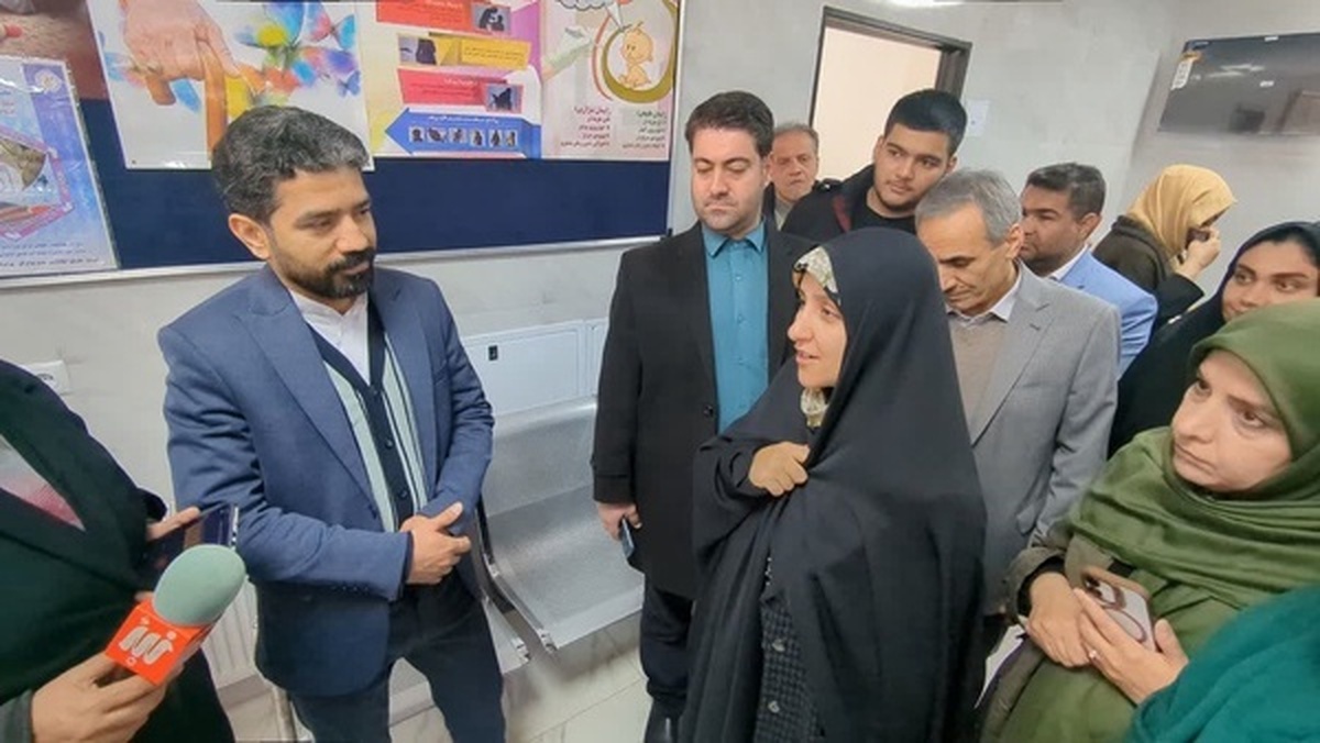 بازدید معاون رئیس‌جمهور از مرکز جامع سلامت پرند