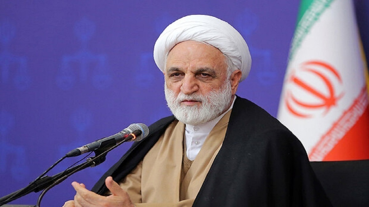 دولت به تنهایی نمی‌تواند معیشت مردم را حل کند/ اقتصاد را باید مردمی کرد