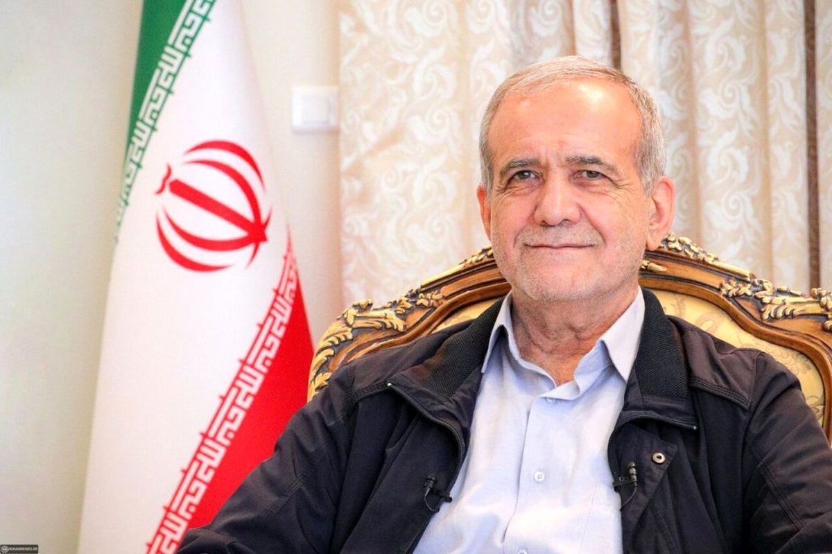 عذرخواهی رئیس جمهور برای قطعی‌های پی در پی برق
