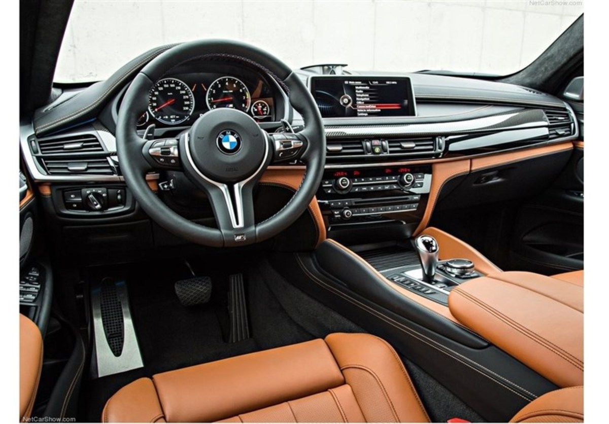 کشف BMW لوکس و قاچاق در شهر ری