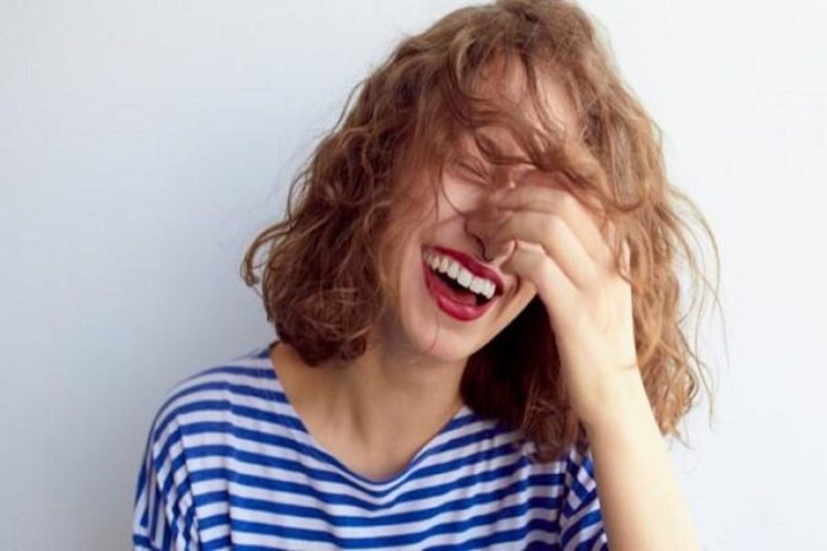 خندیدن چه تاثیری بر زندگی شما دارد؟