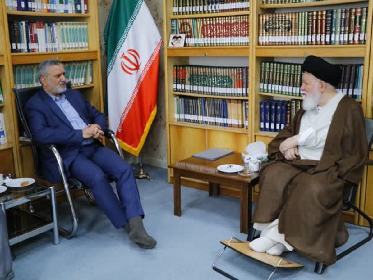 آیت‌الله علم الهدی خطاب به وزیر کار: محدود به طرح‌های معیشتی نمانید و گرانی را کنترل کنید