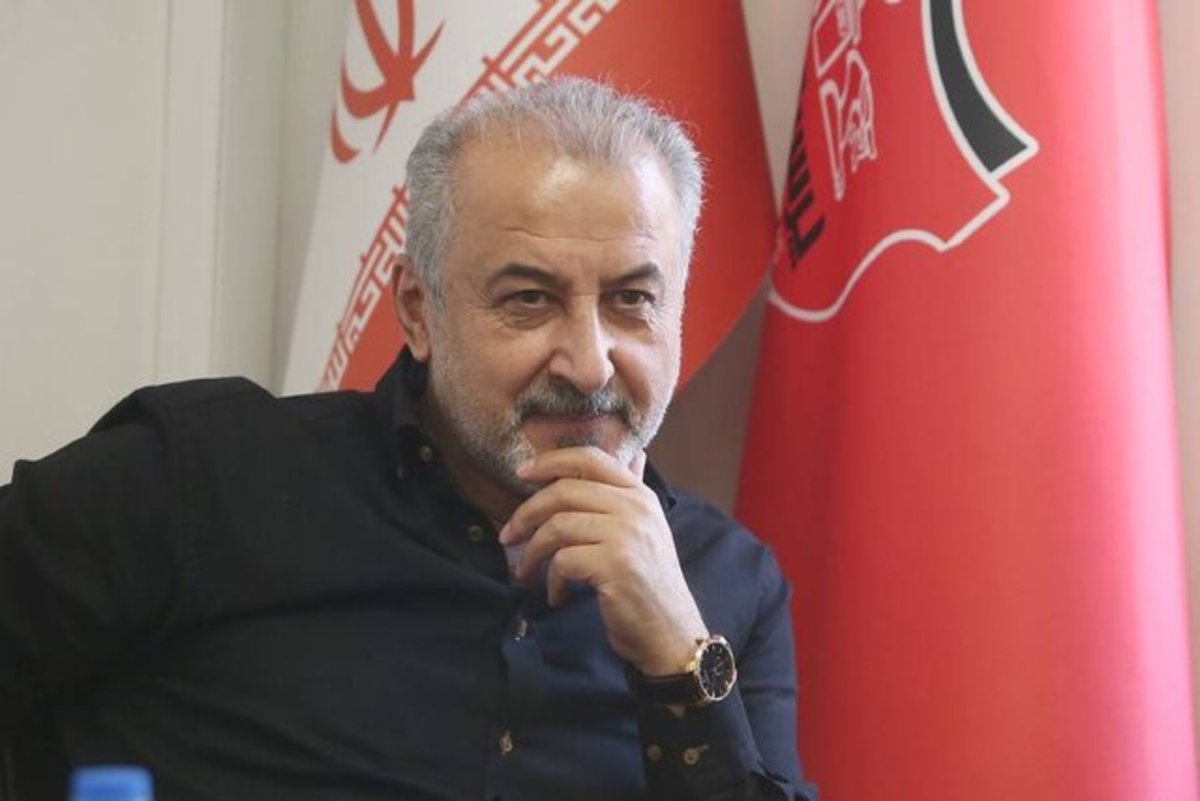 درویش: سپاهانی‌ها ۲۰ بار روی زمین افتادند! / نام پرسپولیس تغییر نمی‌کند
