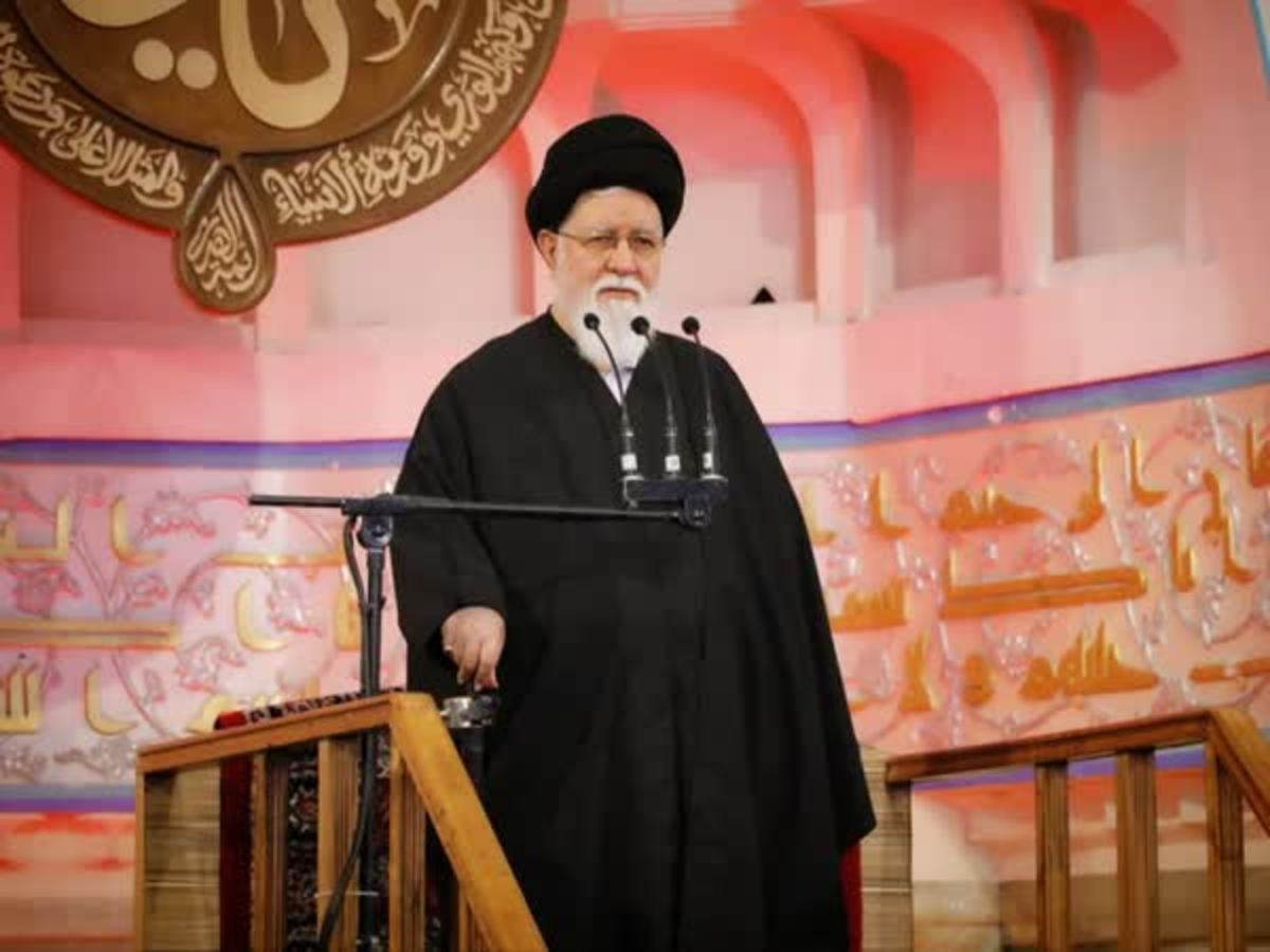 هویت بخشی، رسالت امروز معلمان است