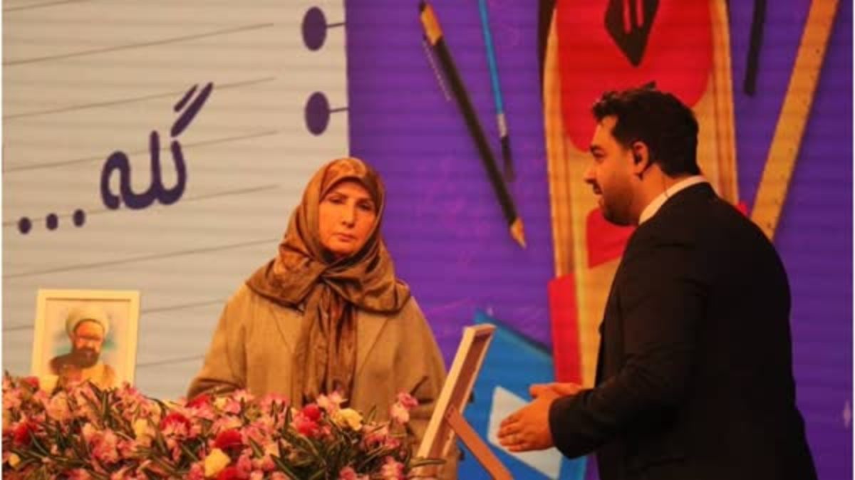 گزارشی از پشت‌صحنه اولین برنامۀ زنده شبکه نسیم؛ «نسیمی شو» برنامه‌ای برای پادرمیانی