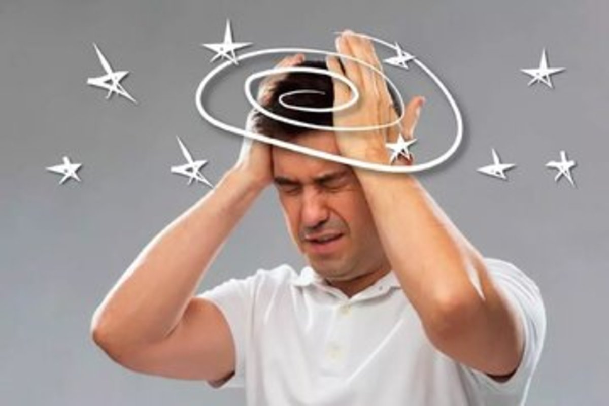 به سادگی از کنار مشکلات سرگیجه و تعریق بیش از حد رد نشوید و آن‌ها را جدی بگیرید