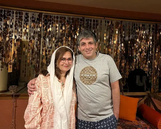فرزاد مسافری از هند در کنار پدر و مادرش+عکس