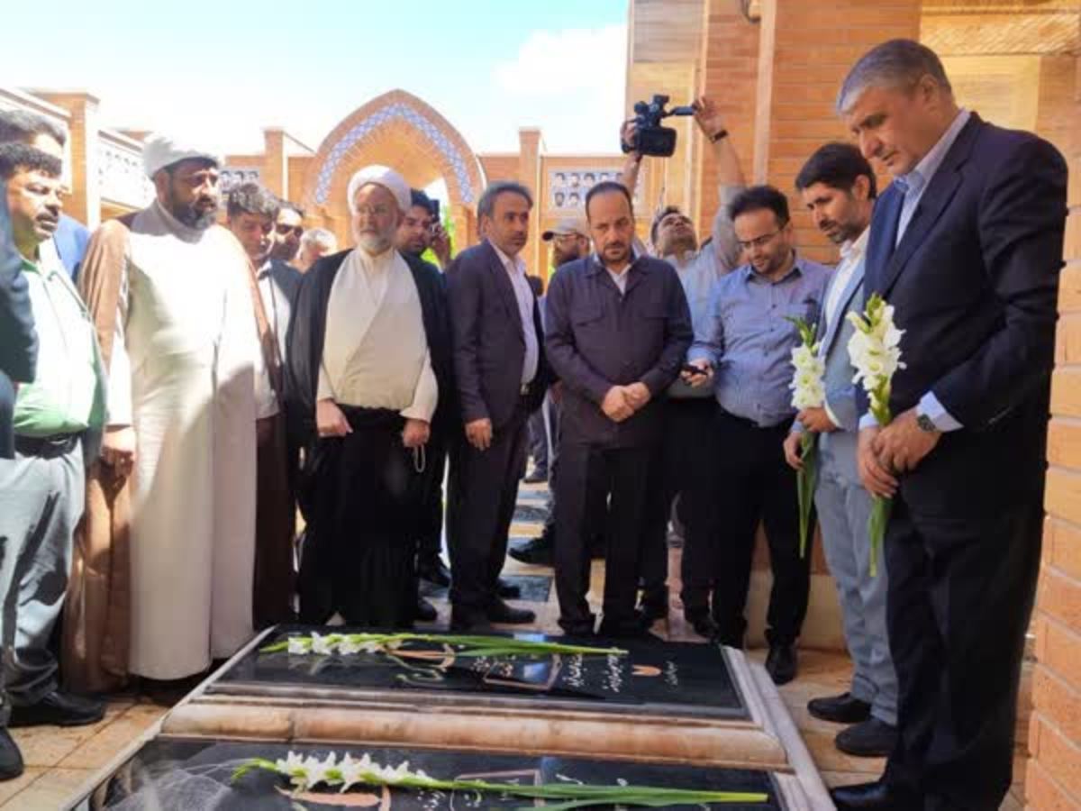 بازدید رئیس سازمان انرژی اتمی از فردو