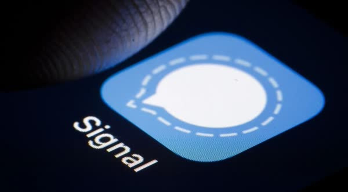 تعداد زیادی از افراد اظهار داشتند که پیام‌های خصوصی سیگنال آن‌ها در دادگاه‌ها یا رسانه‌های آمریکاعلیه آن‌ها استفاده شده است