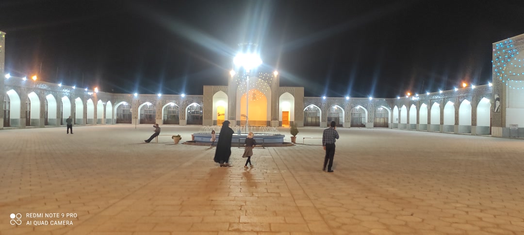 مسجد ملک، همچنان میزبان ملائک