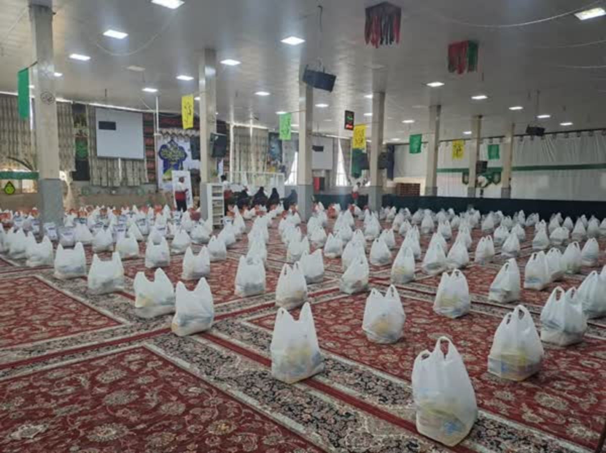 طرح «هلال رافت» و توزیع ۲ هزار بسته معیشتی بین نیازمندان خراسان جنوبی