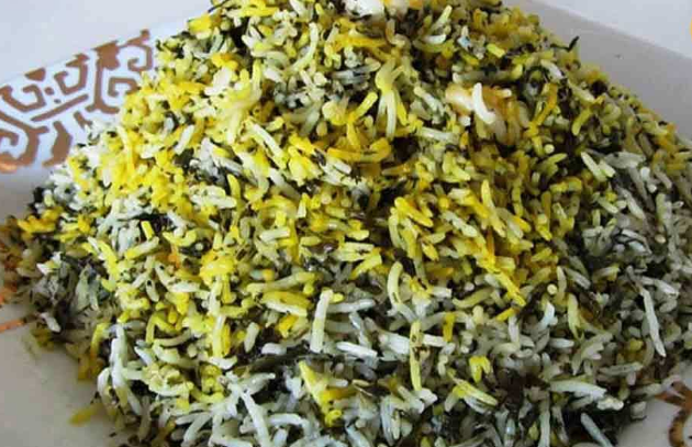 دستور تهیه یک پلوی مخلوط خوشمزه با ترکیب برنج و برگ درخت مو