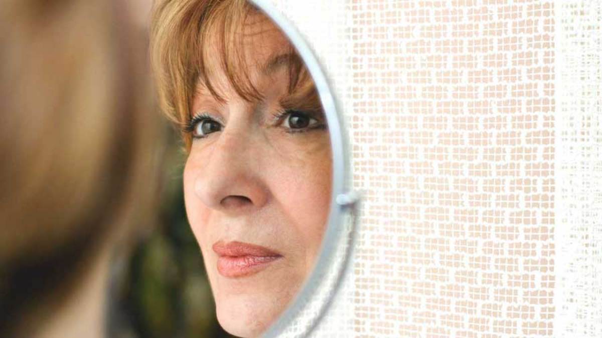 چند تکنیک کاربردی برای آرایش اصولی و بهتر زنان میانسال