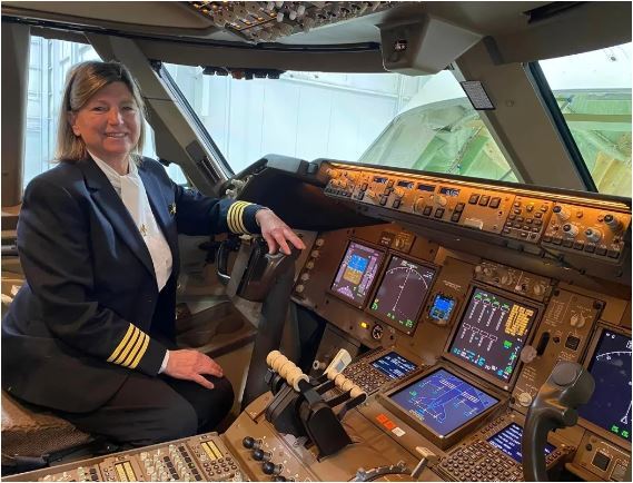 رکورد عجیب یک خلبان زن که سال‌ها مخفی نگه داشته شد