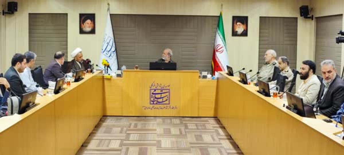نشست نقش آیت‌الله خامنه‌ای در حفظ و اعتلای ارتش برگزار شد