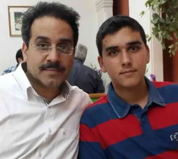 عکسی از پسر ارشد محمد نظری، مجری به خانه بر می‌گردیم