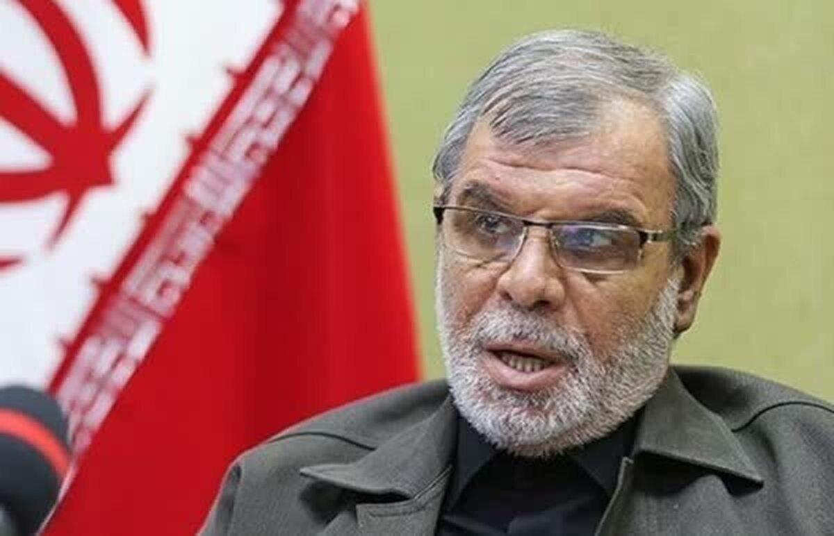 آن سید آزاده که در بند ولا بود/ آخر ز بلا رست بیایید و ببینید