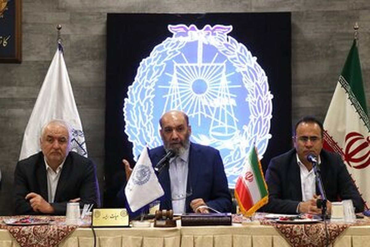 ادغام مراحل دوم و سوم آزمون وکلا
