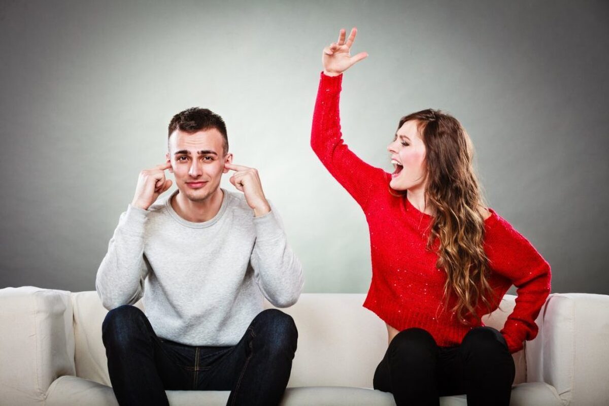 از ارتباطات پنهانی به ارتباطات شیشه‌ای رسیدم!