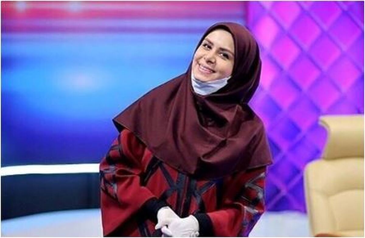عکس سیاه و سفید از چهره خندان مجری سابق صدا و سیما