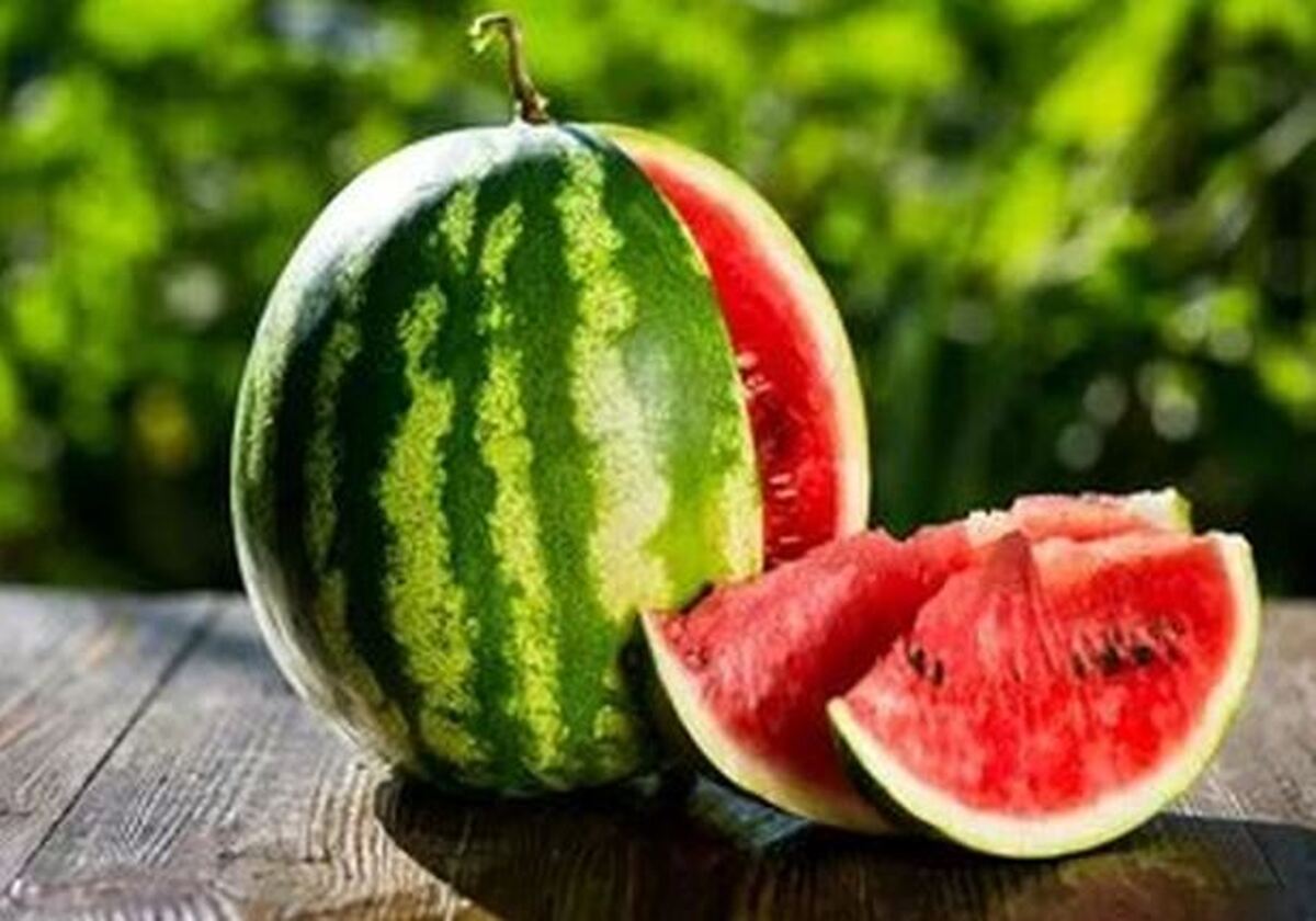 ۴ روشی که برای انتخاب یک هندوانه شیرین باید به کار ببرید