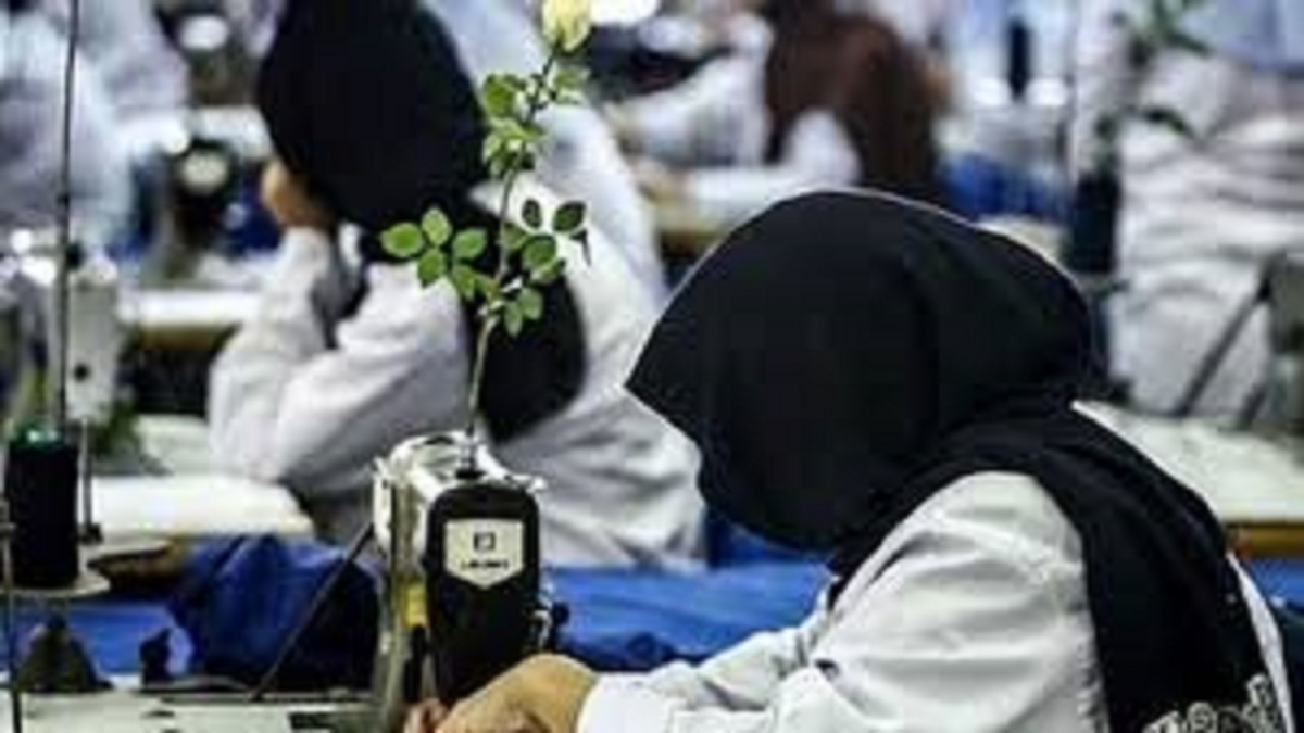 ۱۷ هزار زن سرپرست خانوار مددجوی کمیته امداد استان