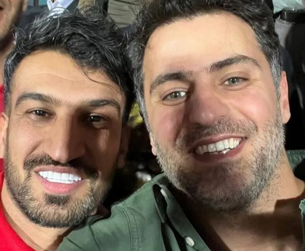 ثبت تصویری از علی ضیا با کاپیتان سابق پرسپولیس/آقای مجری تو پوست خودش نمیگنجه!