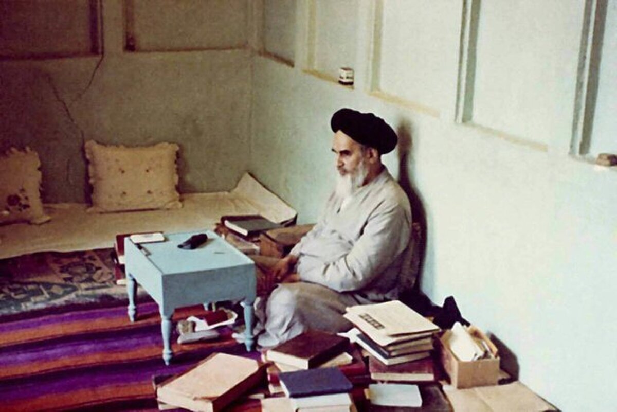 در انتقال منظومه فکری امام (ره) کم کاری کرده‌ایم