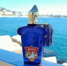 ویژگی‌های مهمی که هنگام خرید عطر برای فصل بهار باید رعایت کنید