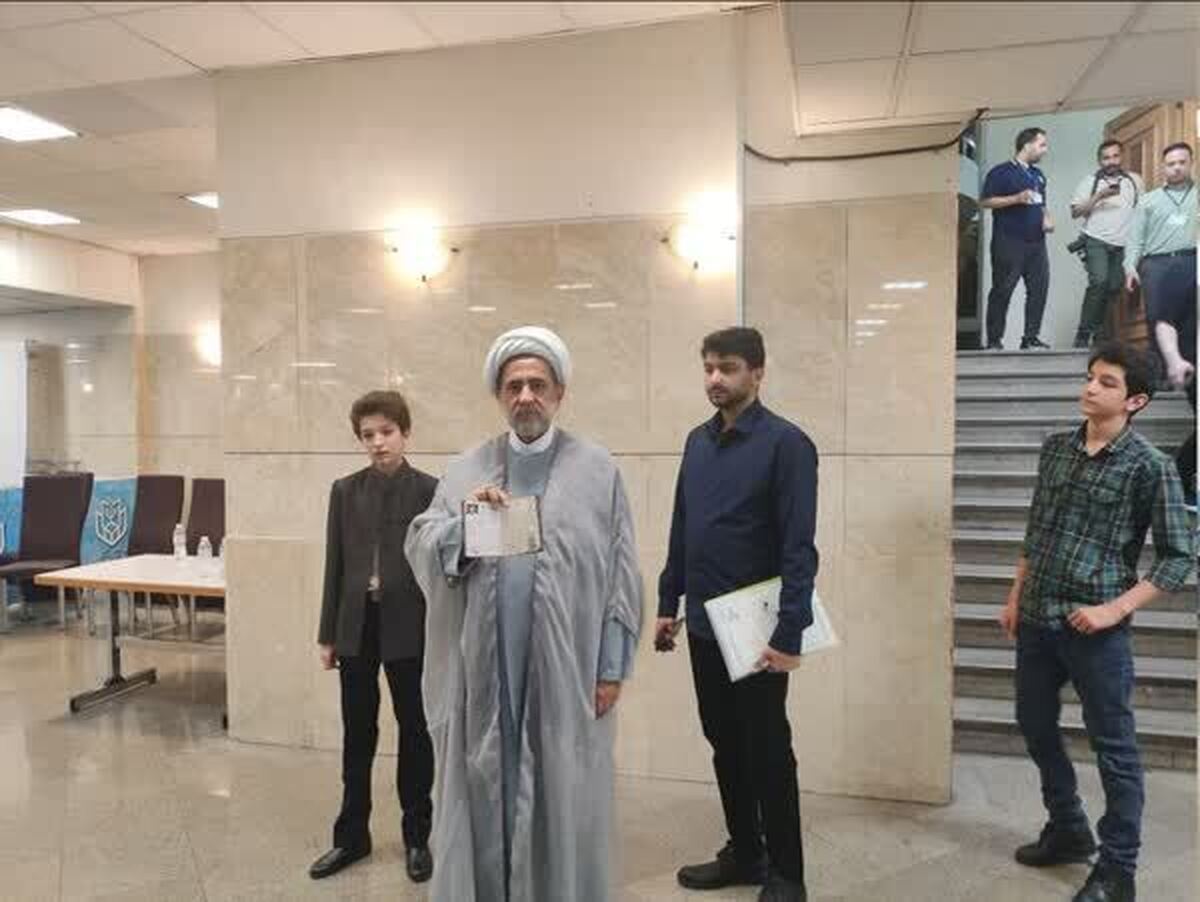 مهدی شیخ برای ریاست جمهوری ثبت نام کرد
