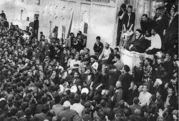 قیام خونین ۱۵ خرداد ۴۲ زمینه‌ساز پیروزی انقلاب در ۵۷
