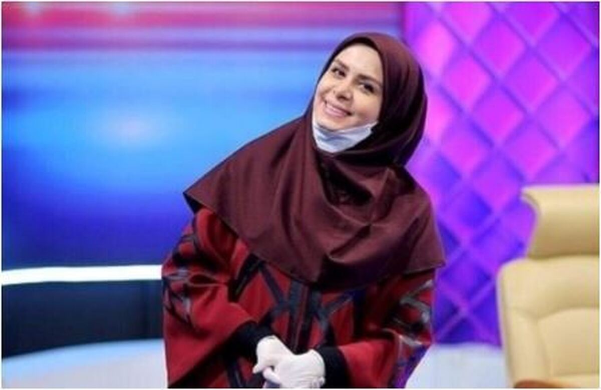 نجمه جودکی با مو‌های پریشون در یک کافه لاکچری دیده شد