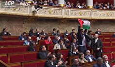 اهتزاز دوباره پرچم فلسطین در پارلمان فرانسه